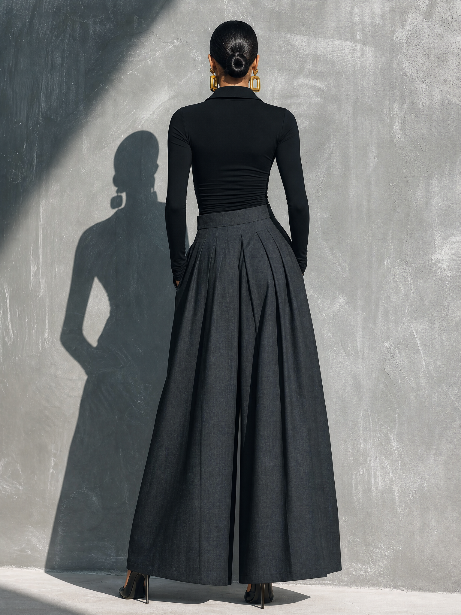 Women's Casual 2-Piece Set Black Stretch-knit Long-sleeve Top And Dark Gray Woven Wide-leg Trousers MDZ2470G8LXY