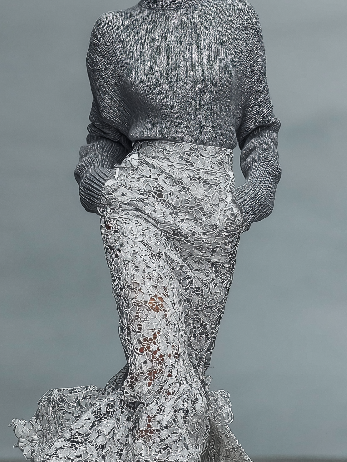 Women's Stylish And Elegant Gray Turtleneck Long-sleeved Knit Top Paired With A Gray Double-layered Lace Skirt MDA2819K6AN