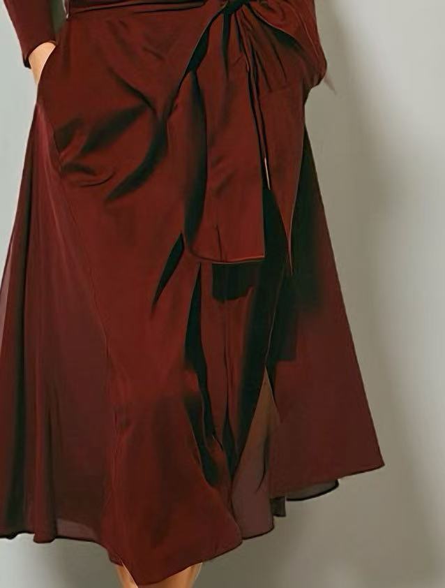 Women's Elegant Long Dress With A Red Turtleneck, Elastic Waist, And Tie Waist MDA0699K2AN