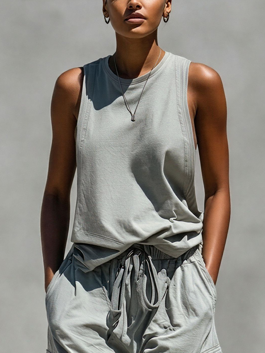 Women’s Grey Sleeveless Tank Top & Cargo Jogger Shorts Two-Piece Set MDZ0853E1T