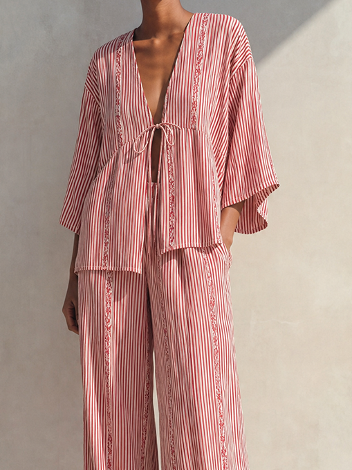 Women's Bohemian Red And White Striped Viscose Blend V-Neck Tie Front Kimono Sleeve Top And Wide-Leg Pants Two-Piece SetMDZ1490G4ZSQ