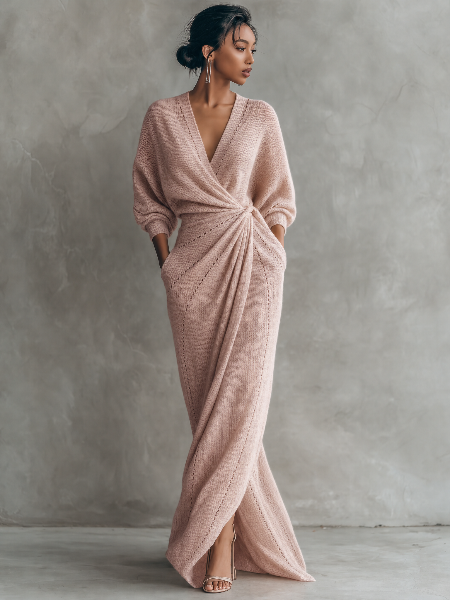 Women's Minimalist V-Neck Knitted Maxi Dress With Cinched Waist MDZ0433H2WY