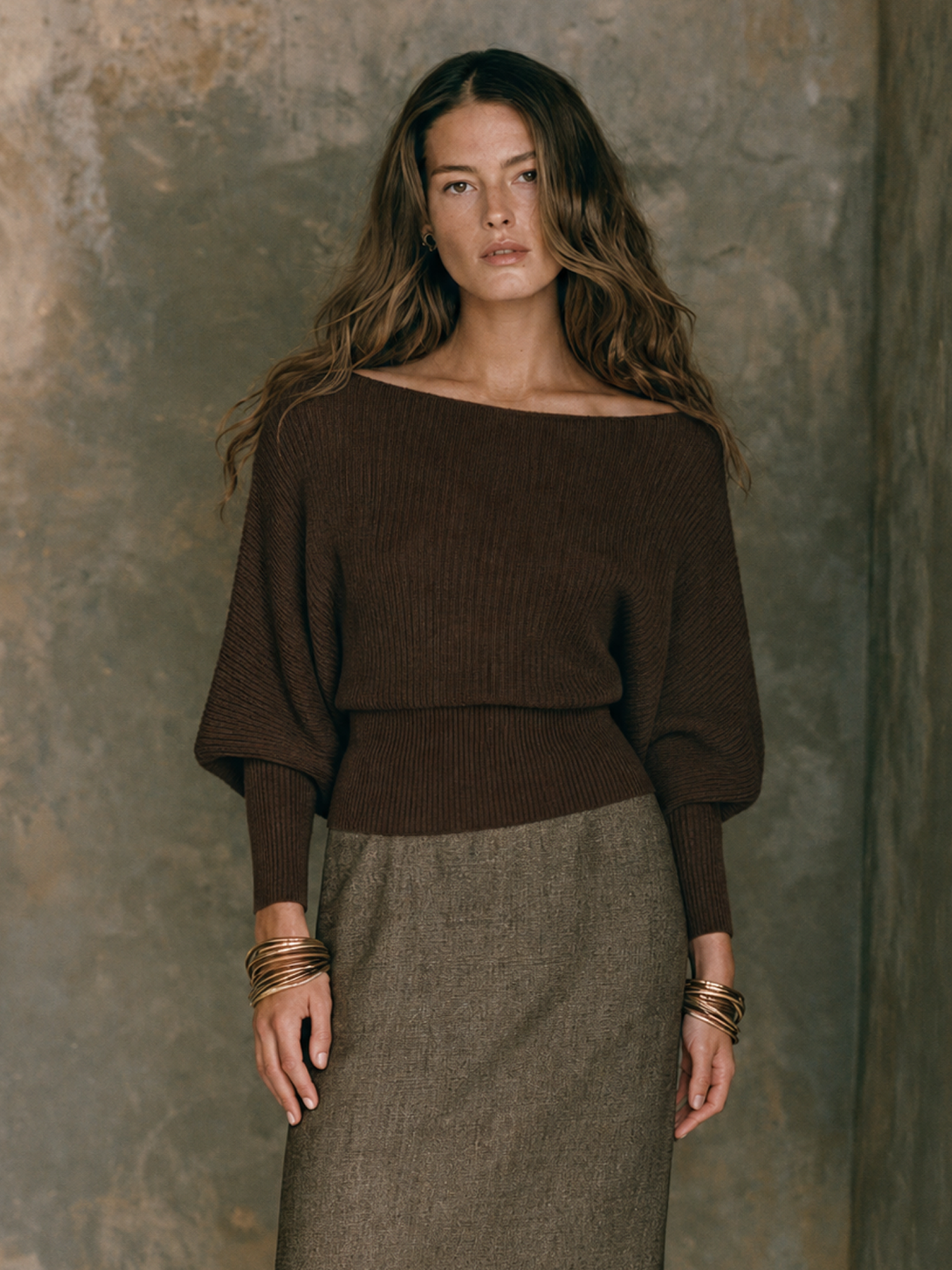 Women's Vintage Boat-Neck Batwing-Sleeve Sweater And Suiting-Fabric Midi Skirt Set MDZ0495H5WY