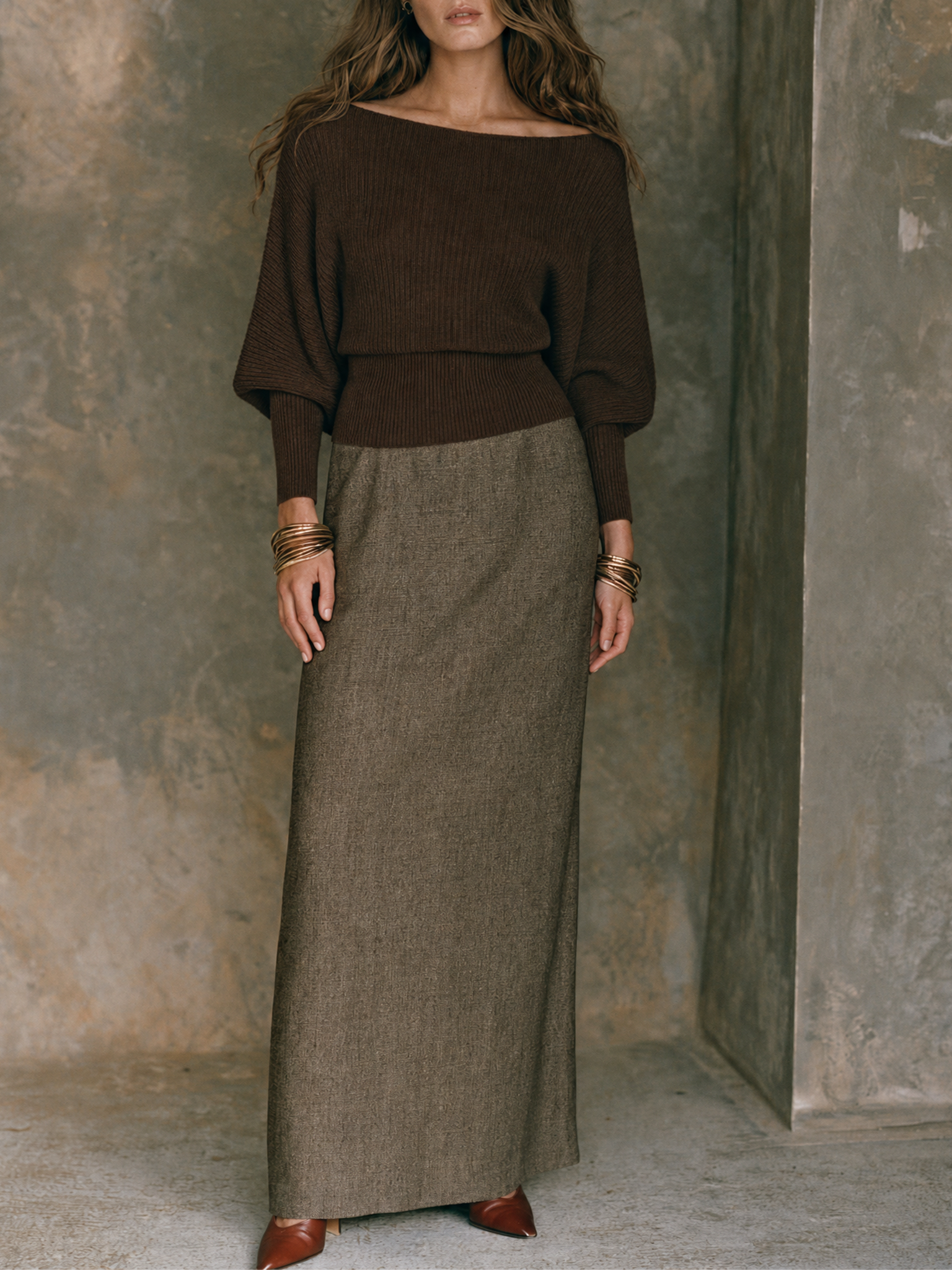 Women's Vintage Boat-Neck Batwing-Sleeve Sweater And Suiting-Fabric Midi Skirt Set MDZ0495H5WY