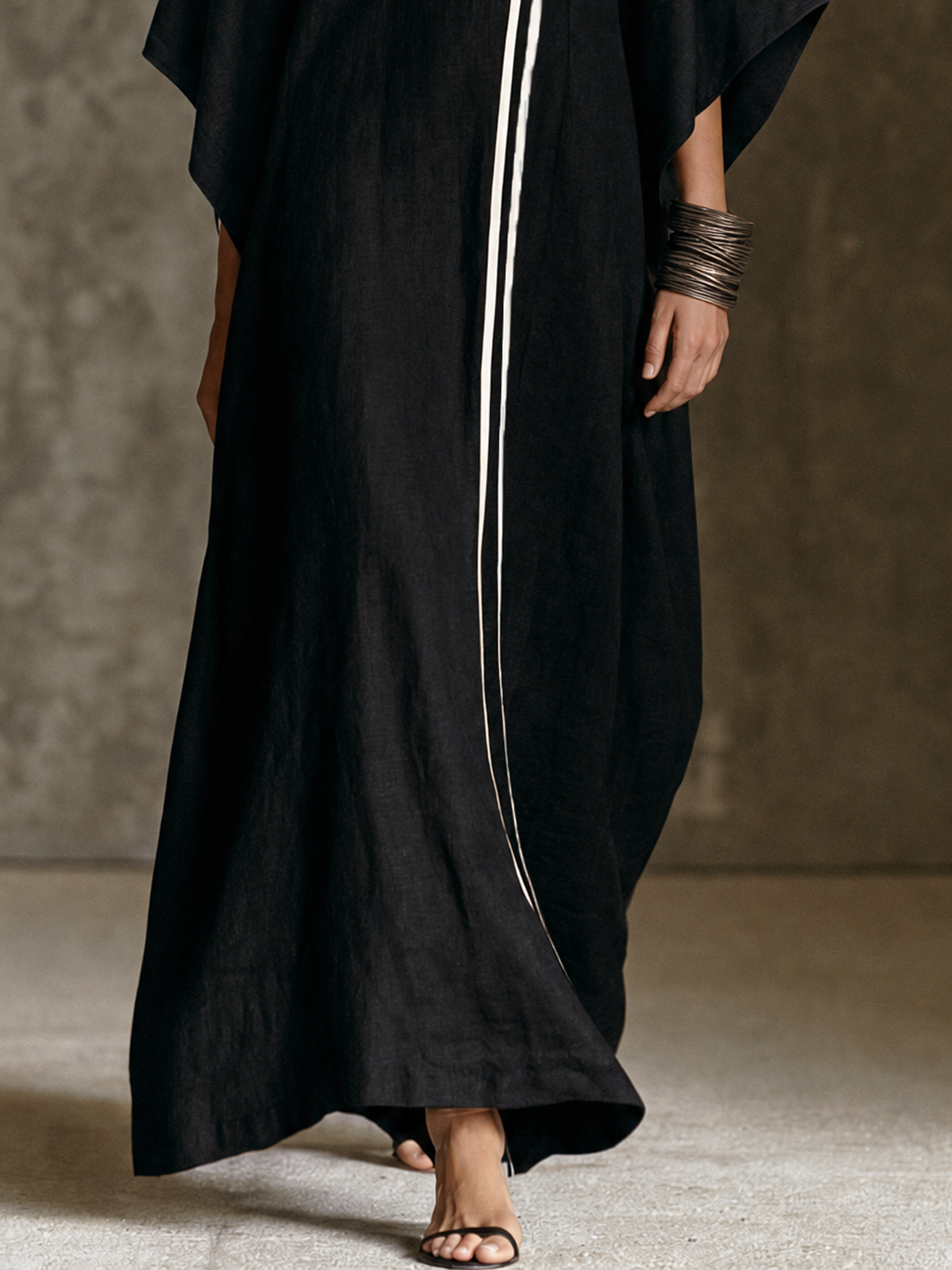 Women's Minimalist Mock-Neck Batwing-Sleeve Maxi Dress MDZ0444H0WY