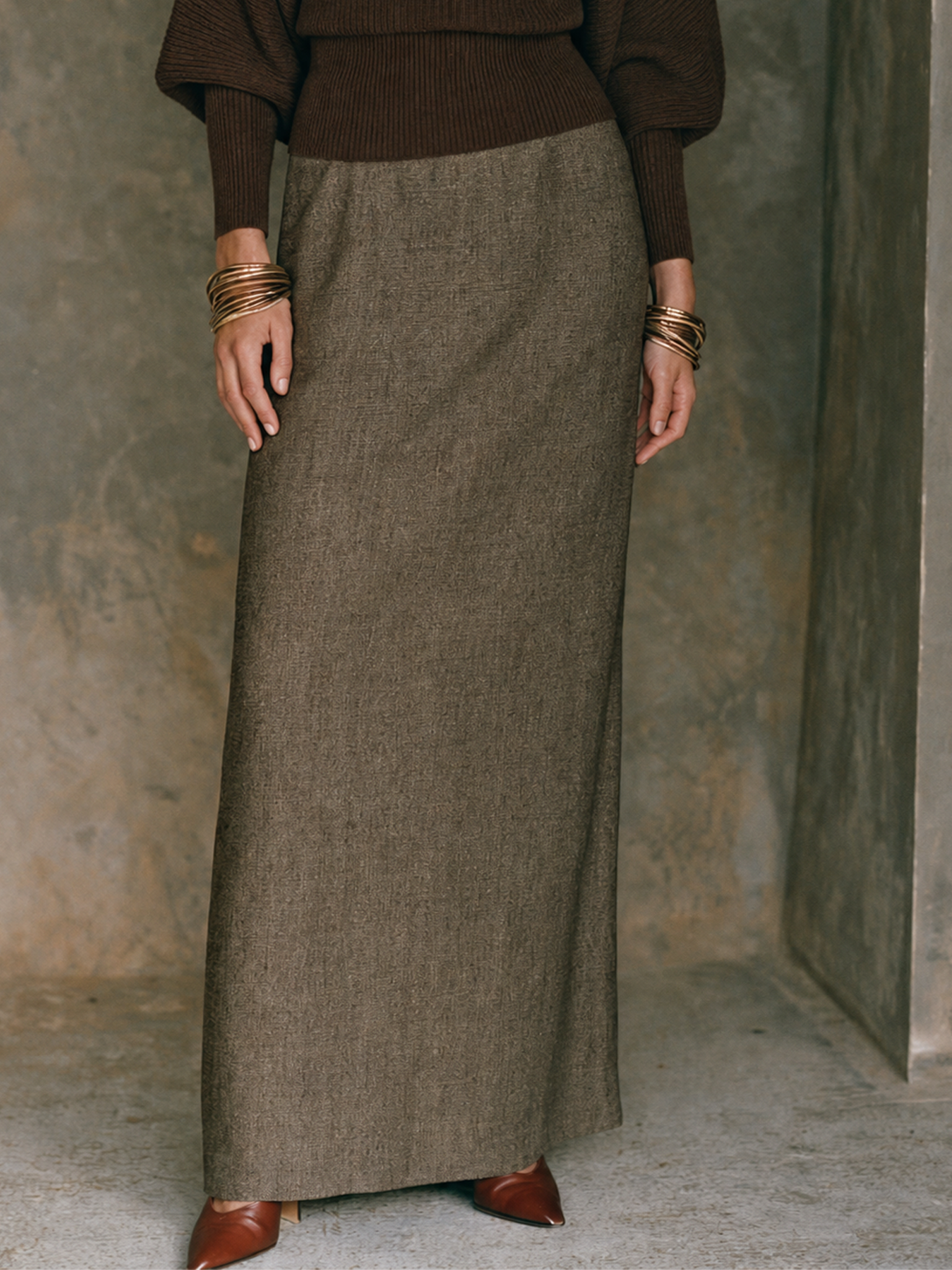 Women's Straight-Cut Midi Skirt In Suiting Fabric With Back Slit MDZ0632H5WY