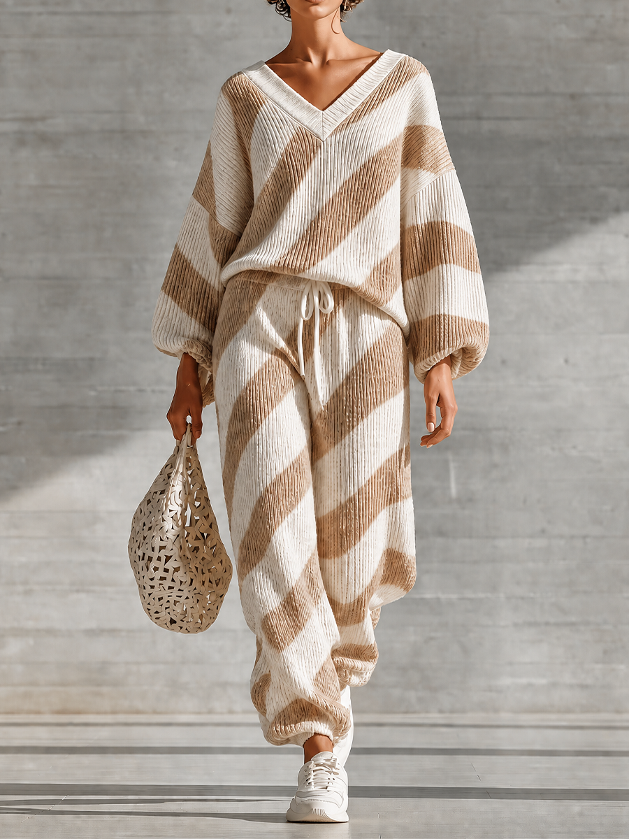 Women's V Neck Striped Pleated Cream Tracksuit Set MDZ2804H7YZJ