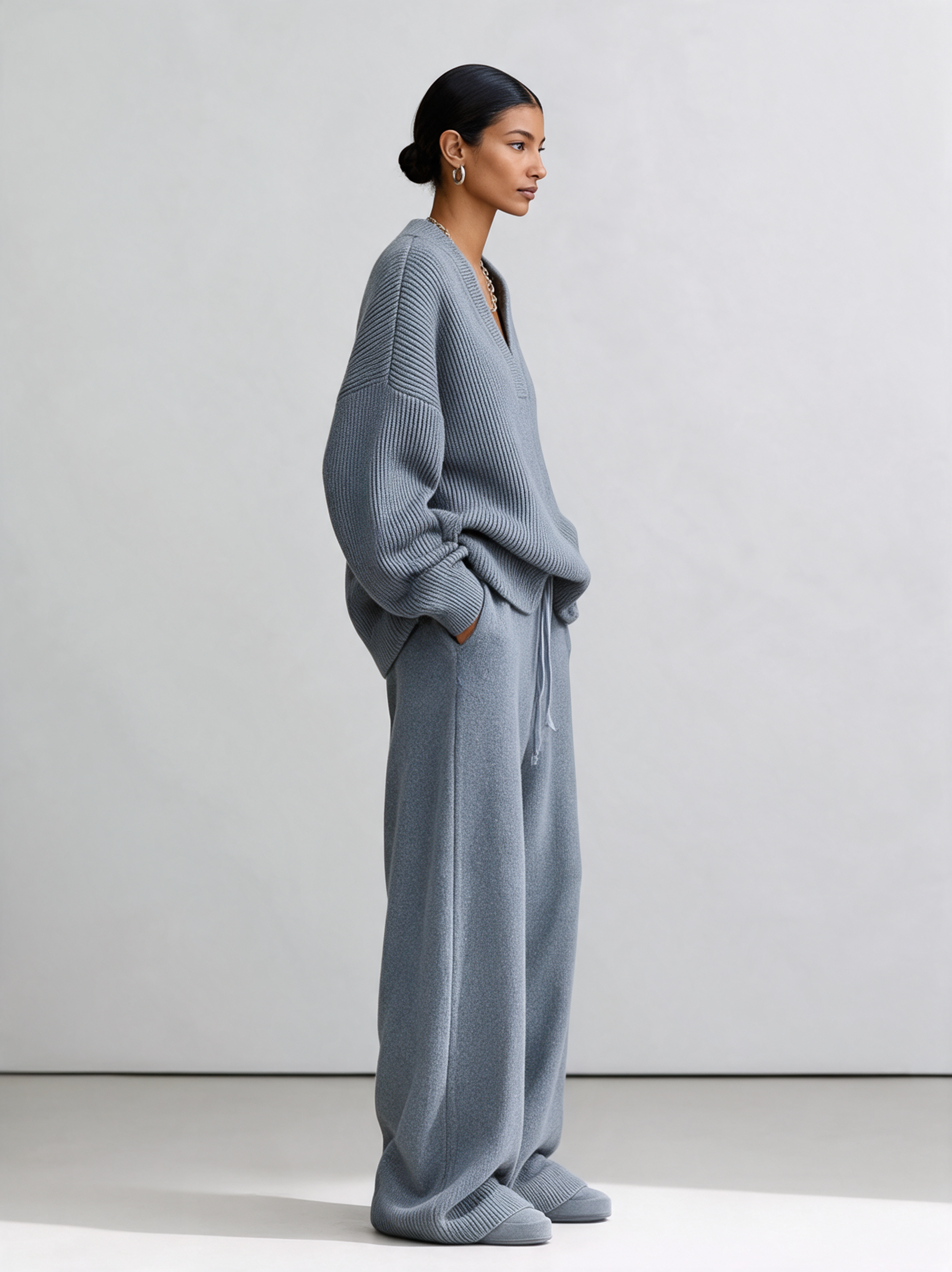 Women's V‑Neck Oversized Ribbed Knit Sweater MDZ0701I4R