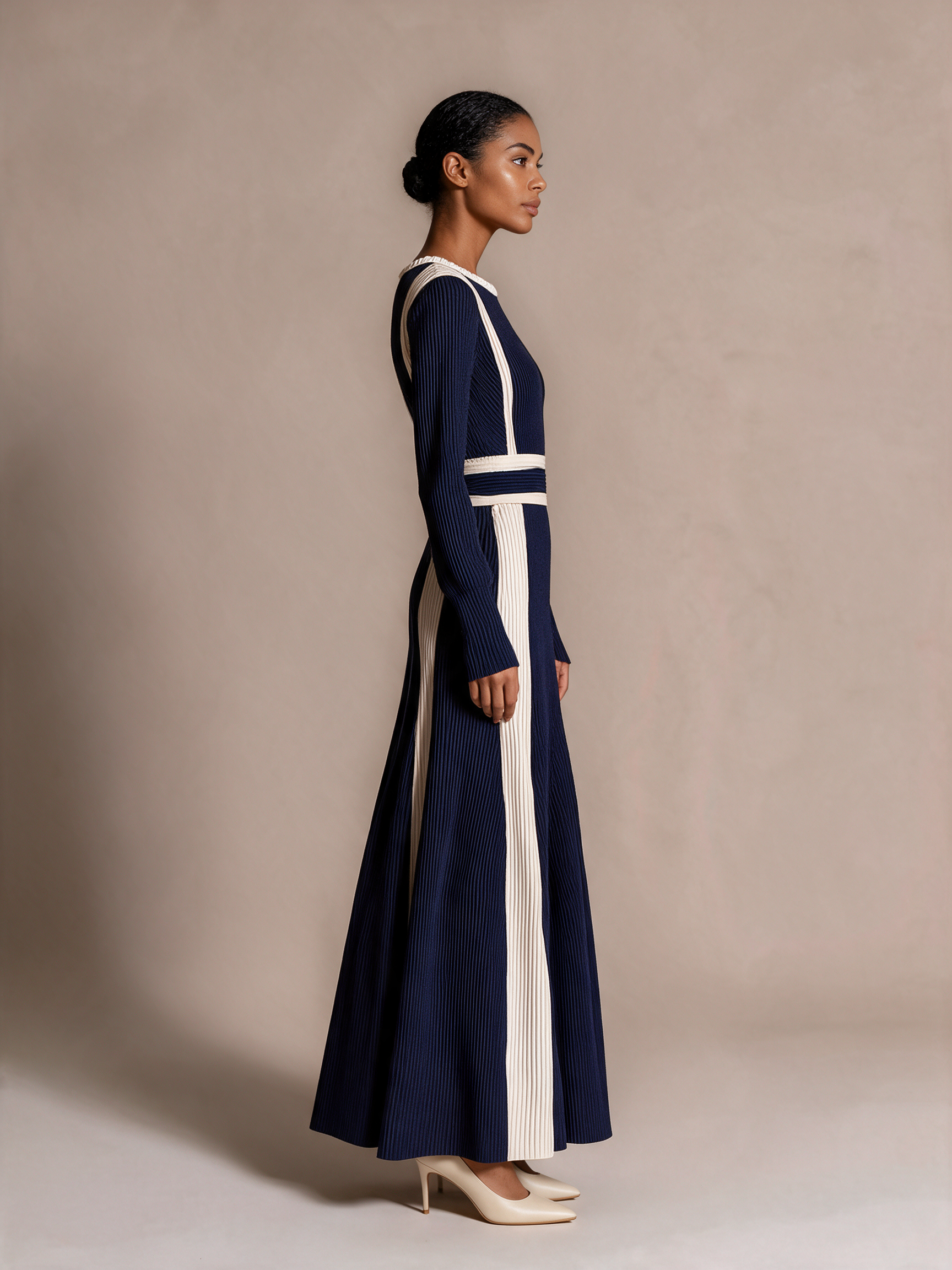 Women's Round Neck Contrast Striped Ribbed Knit Maxi Dress