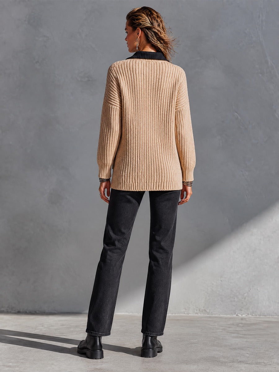 Women's Chunky Cable Knit Cardigan Jacket with Contrast Collar and Utility Pockets