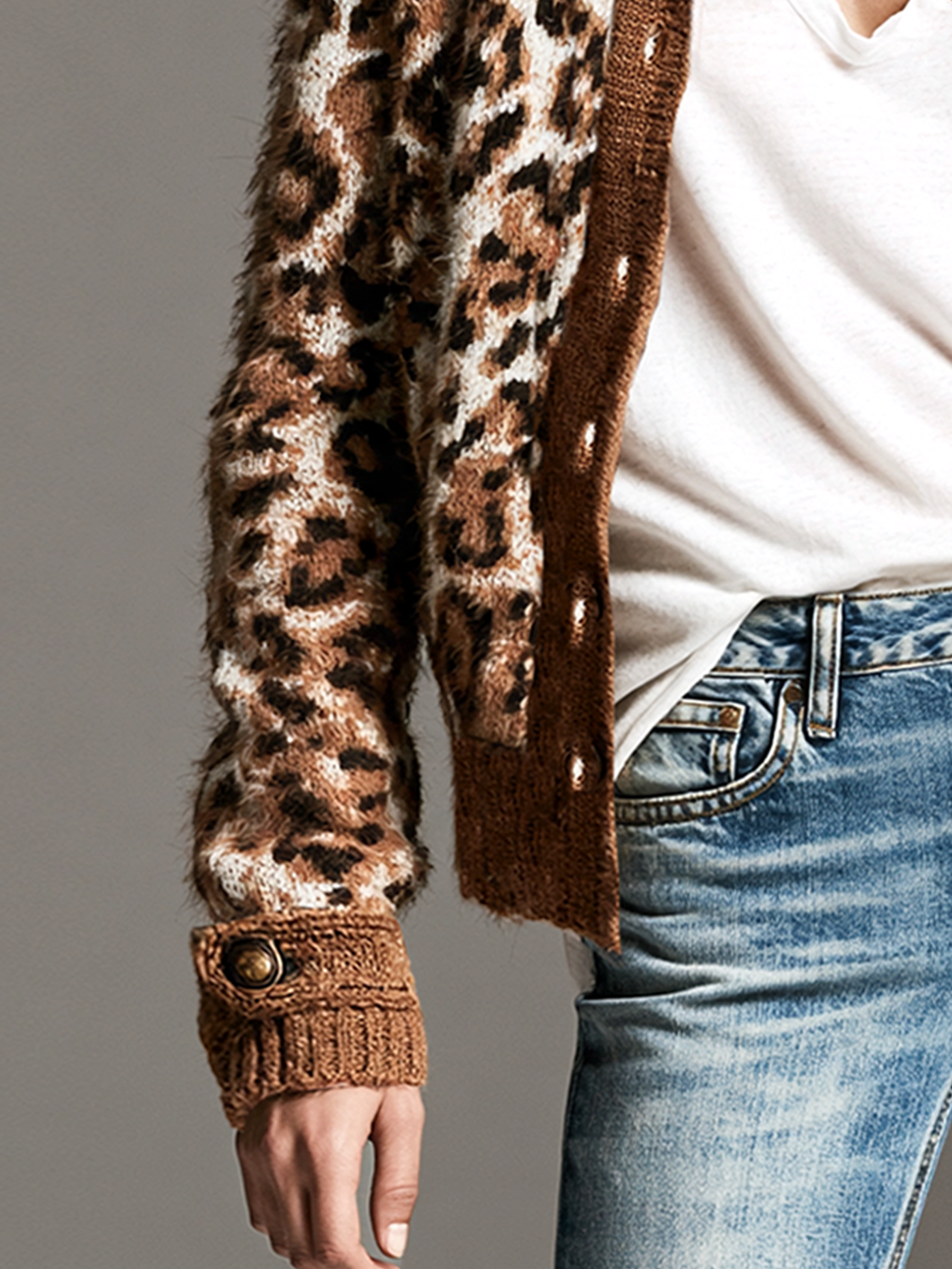Women's Vintage Leopard Jacquard Cardigan With Tasseled Epaulets
