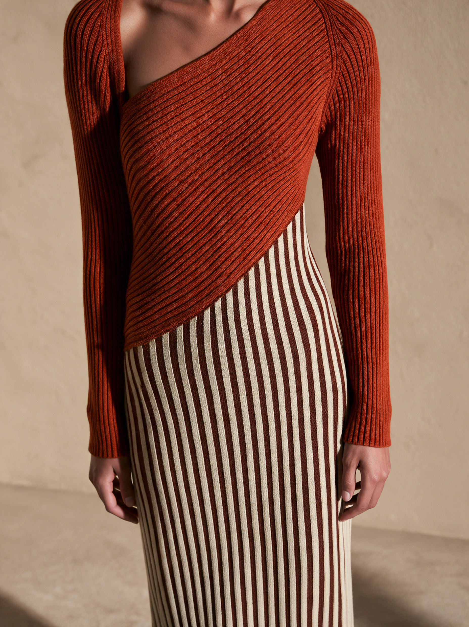 Women's Color-Blocked Elegant Knit Maxi Dress