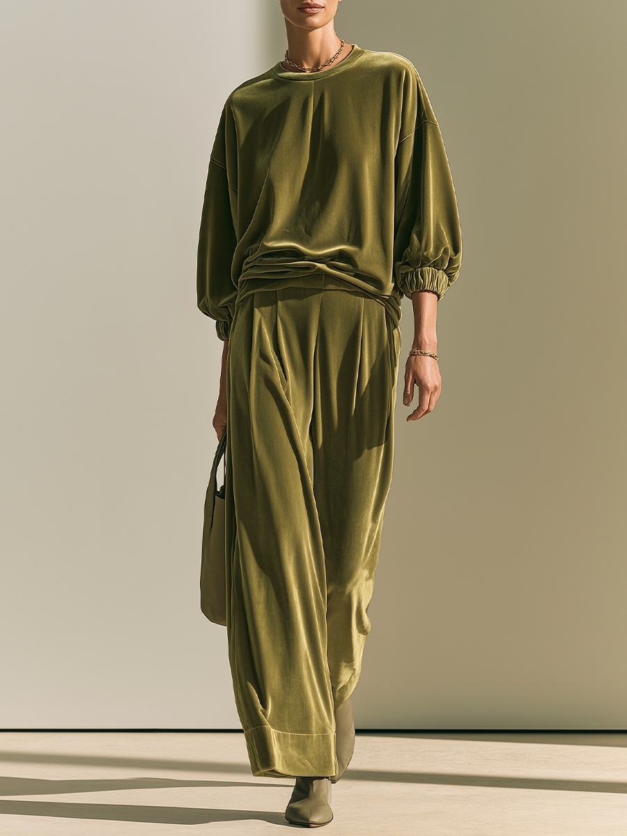 Women's Oversized Velvet Two-Piece Set - Crewneck Top & Wide-Leg Pants