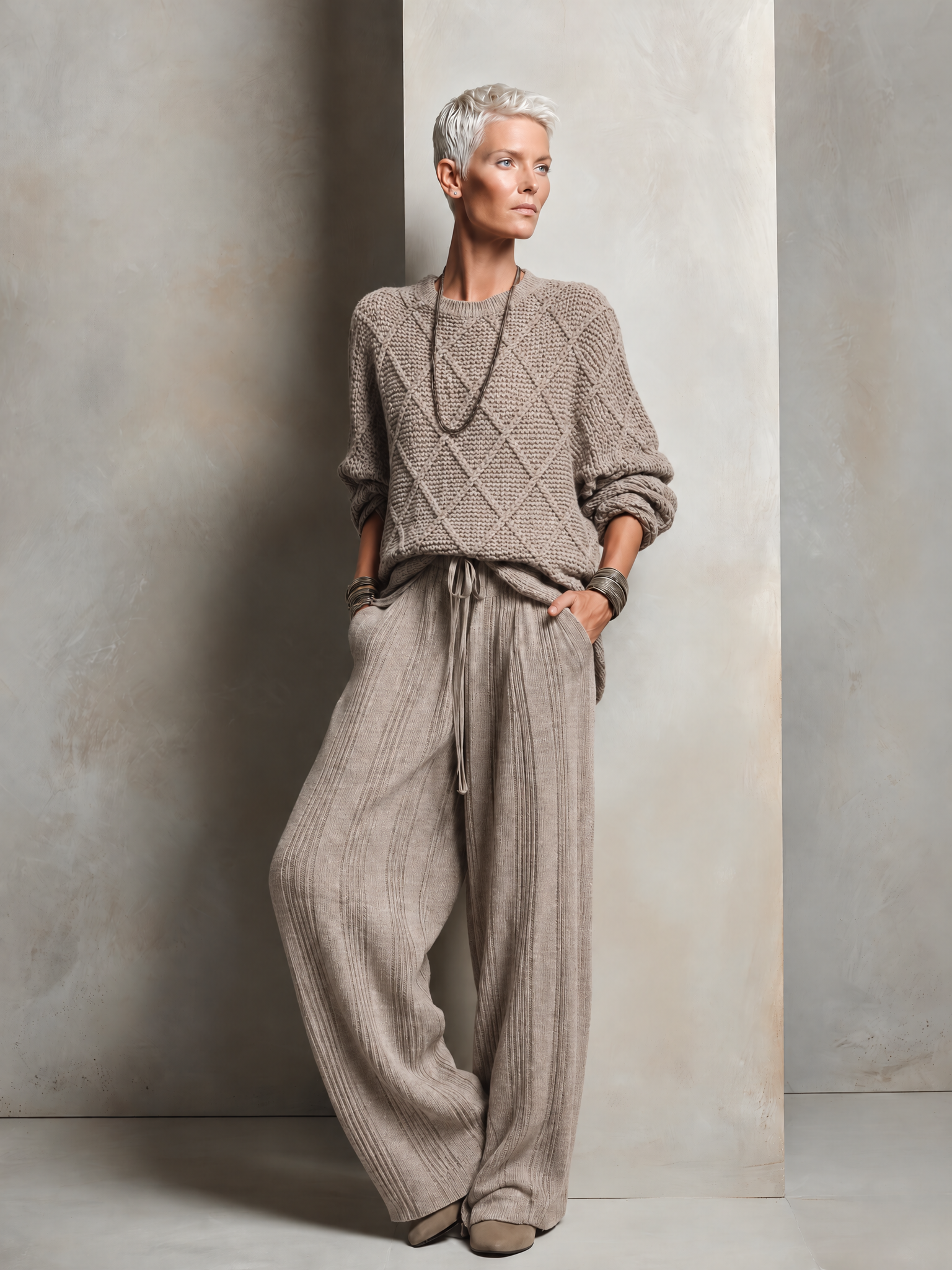 Women's Vintage Diamond-Pattern Crew-Neck Pullover