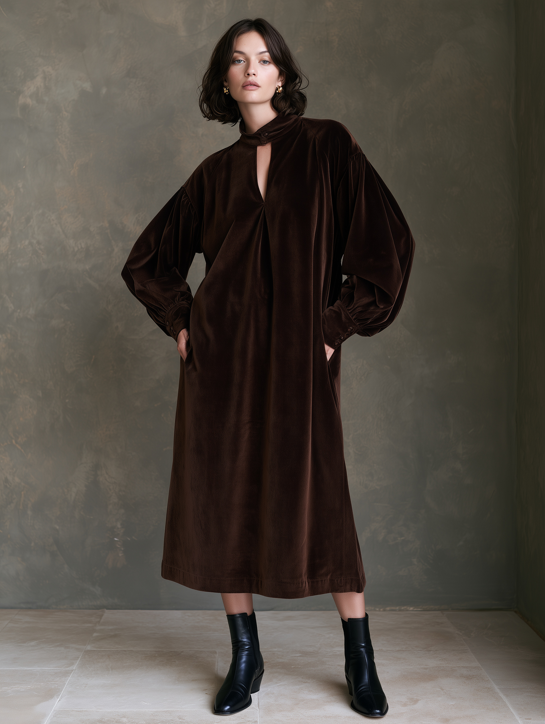 Women's Keyhole Neckline Velvet Midi Dress