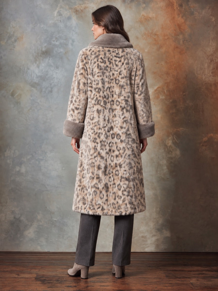 Women's Long Faux Fur Coat With Contrasting Collar And Leopard Print