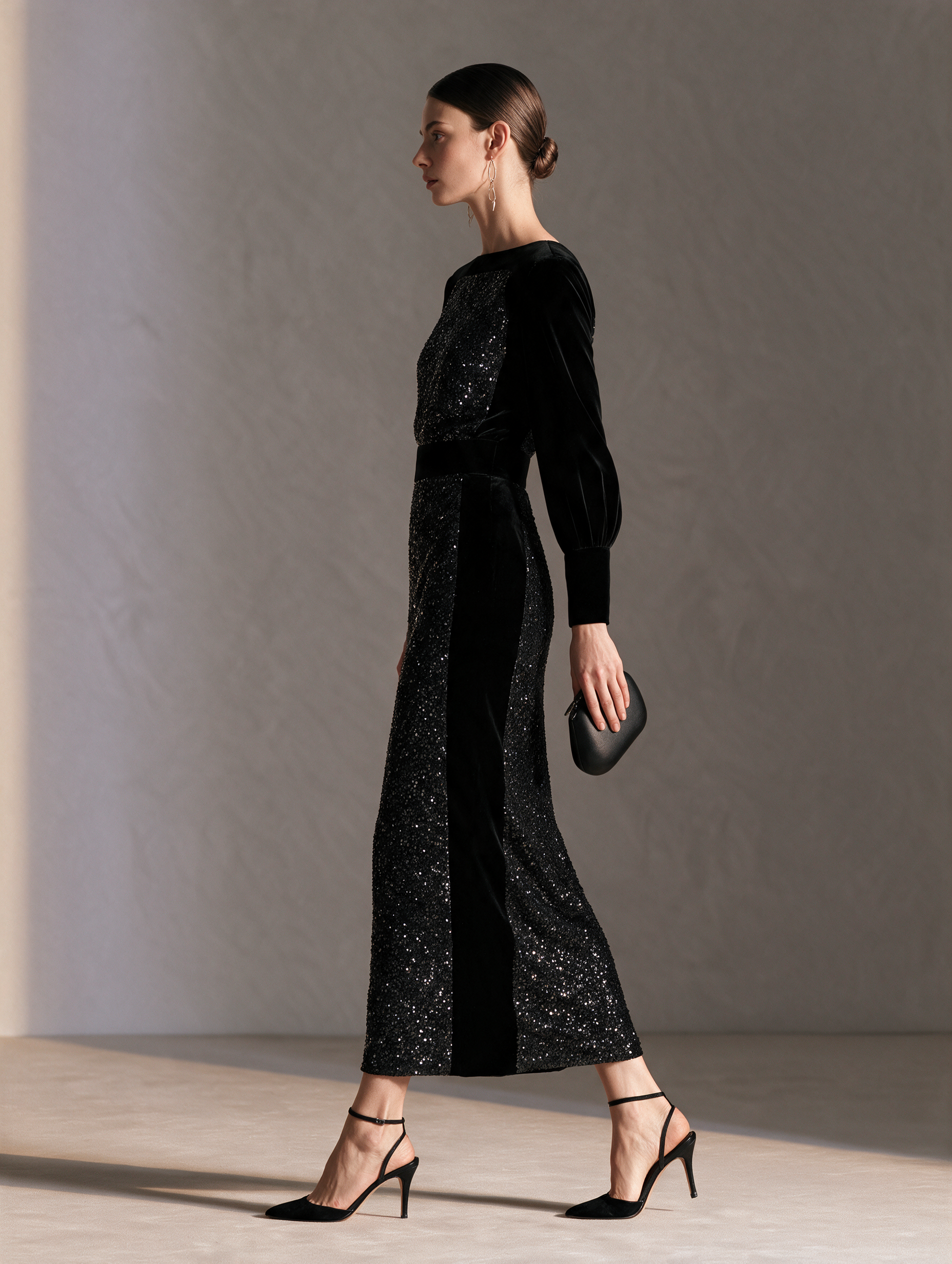 Women's Sequin Panel Black Velvet Crew Neck Long Sleeve Maxi Dress