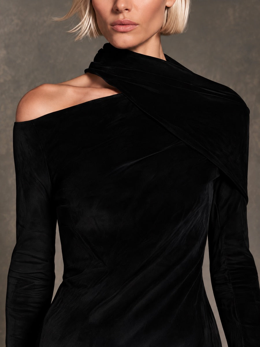 Women's Black Velvet Draped Cut-Out Shoulder Midi Dress With Side Slit
