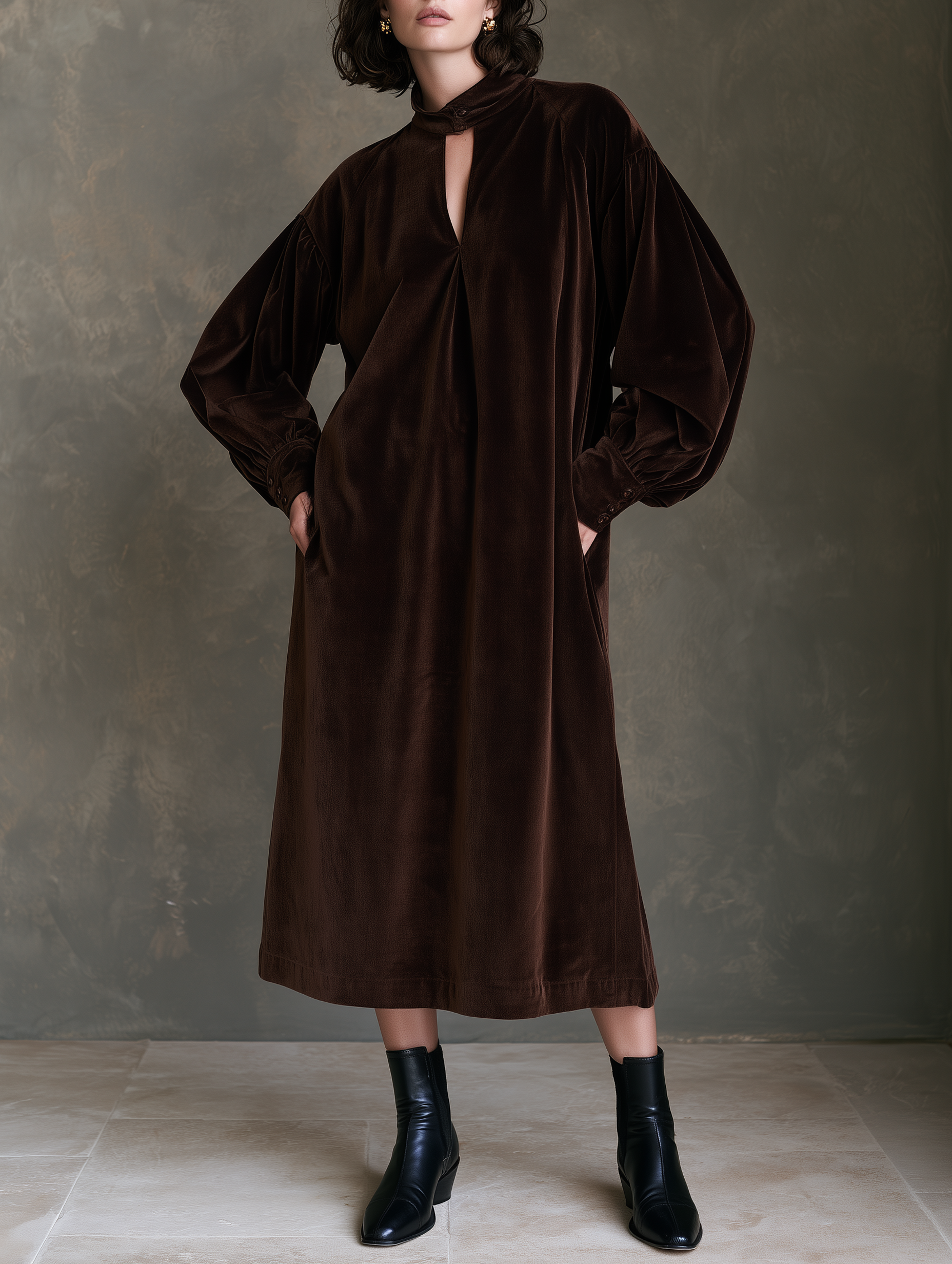 Women's Keyhole Neckline Velvet Midi Dress