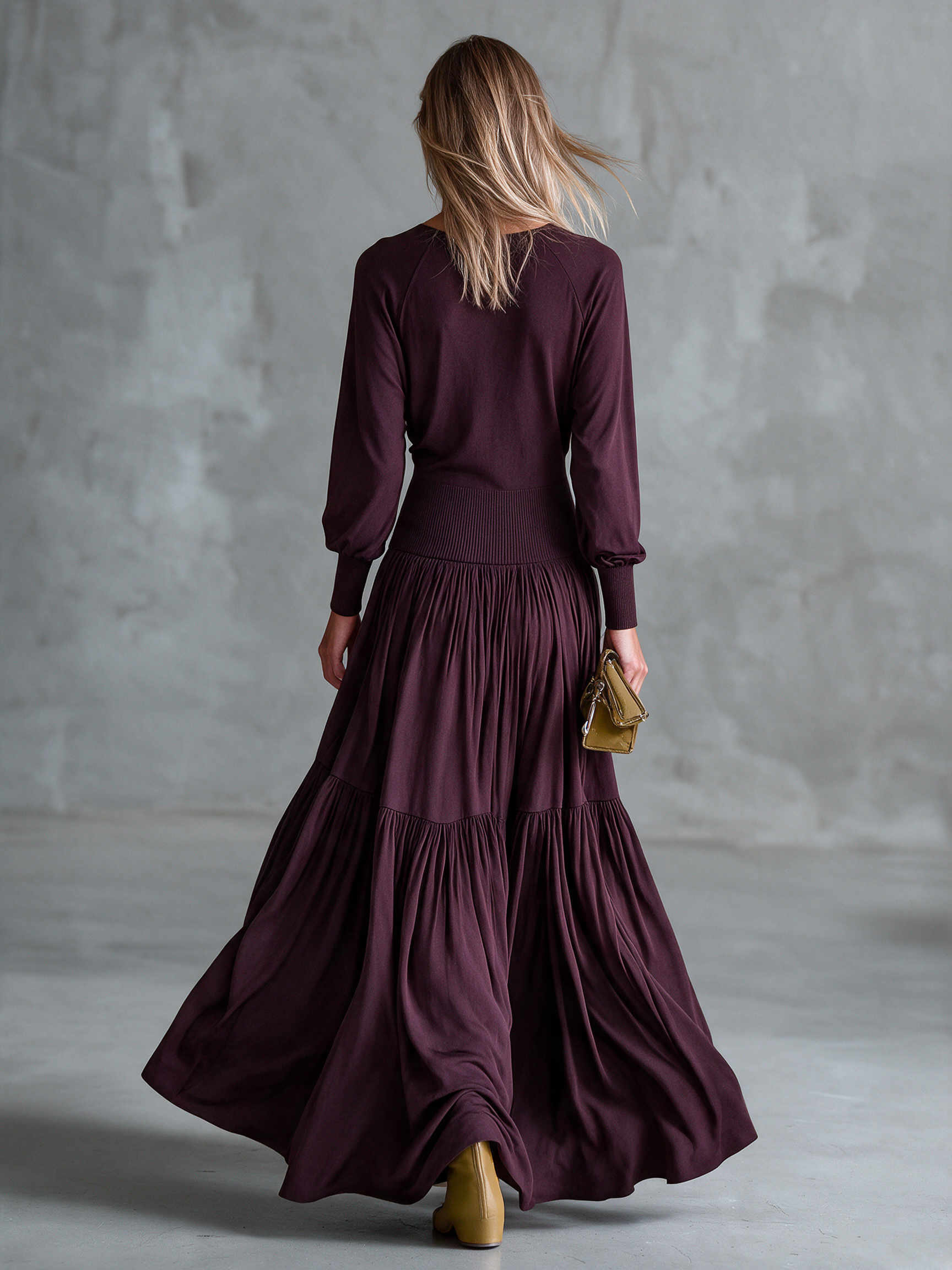 Women's Plum V‑Neck Long Sleeve Knit Tiered Maxi Dress With Fitted Bodice