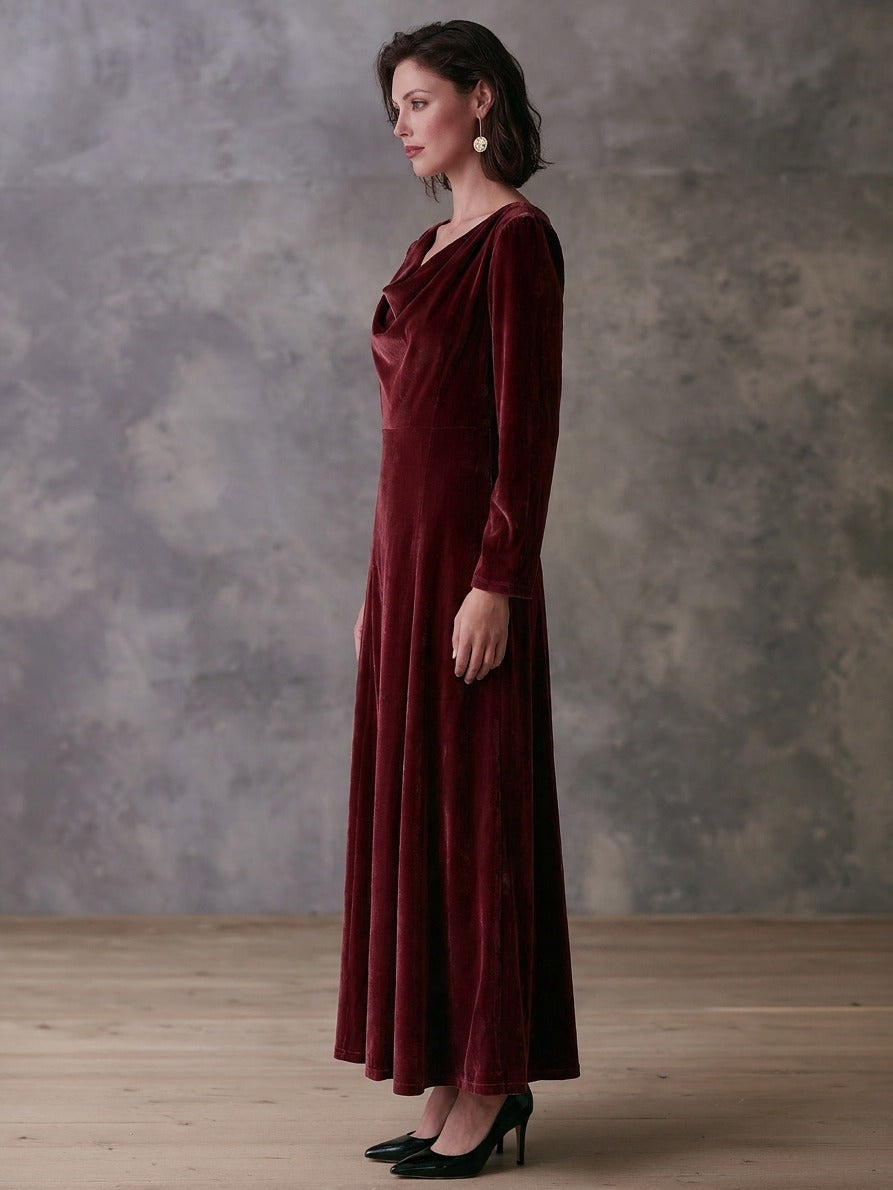Women’s Vintage-style Velvet Cowl-neck Maxi Dress With Lace-up Back
