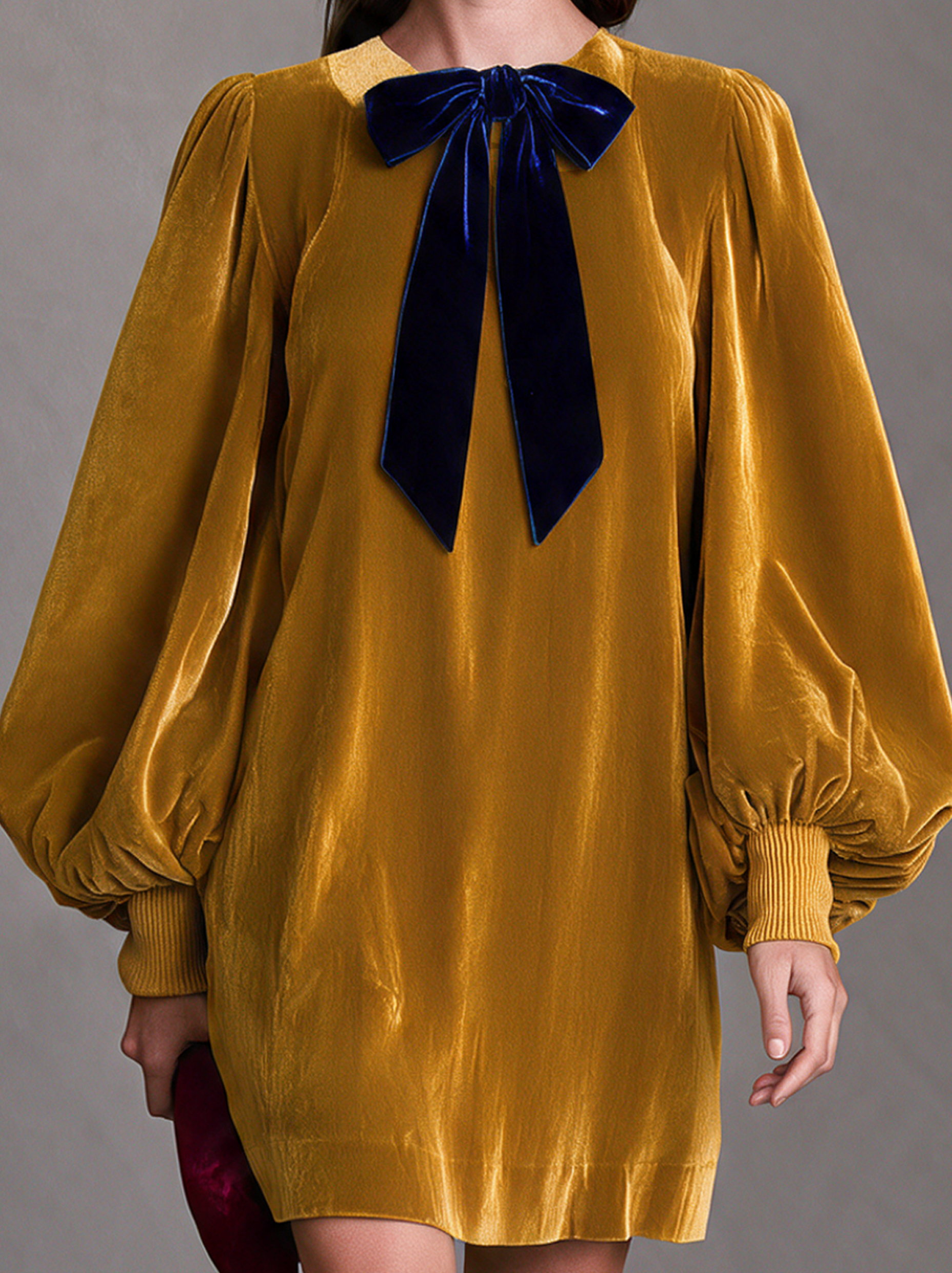 Women’s Elegant Yellow Velvet Long-sleeved Mini Dress