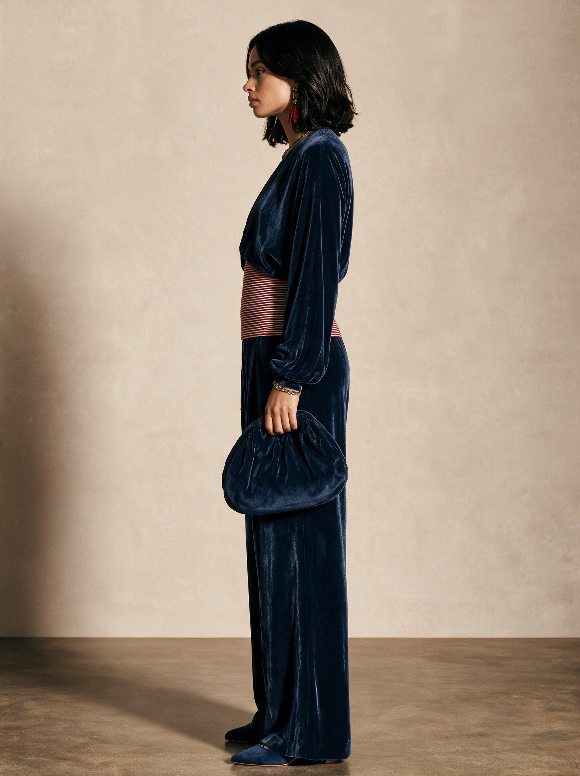 Women's Retro Contrast-Stripe Velvet Top And Wide-Leg Pants Set