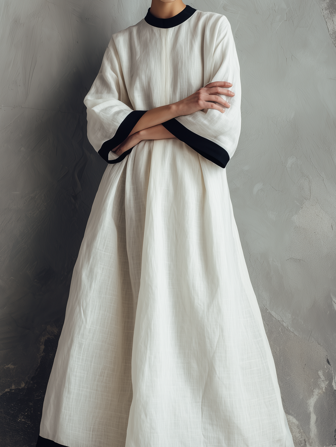 Women's Elegant White Woven Round-neck Long-sleeved Loose-fitting Maxi Dress MDZ1377A2AN