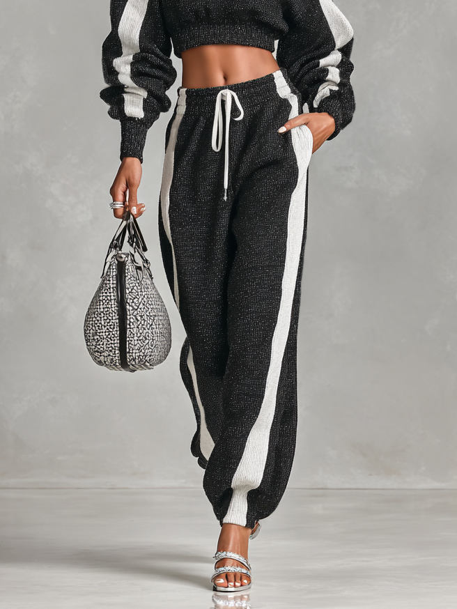 Women's Black And White Half-high Collar Short Sweater And Knitted Pants Set MDA1226H3Y