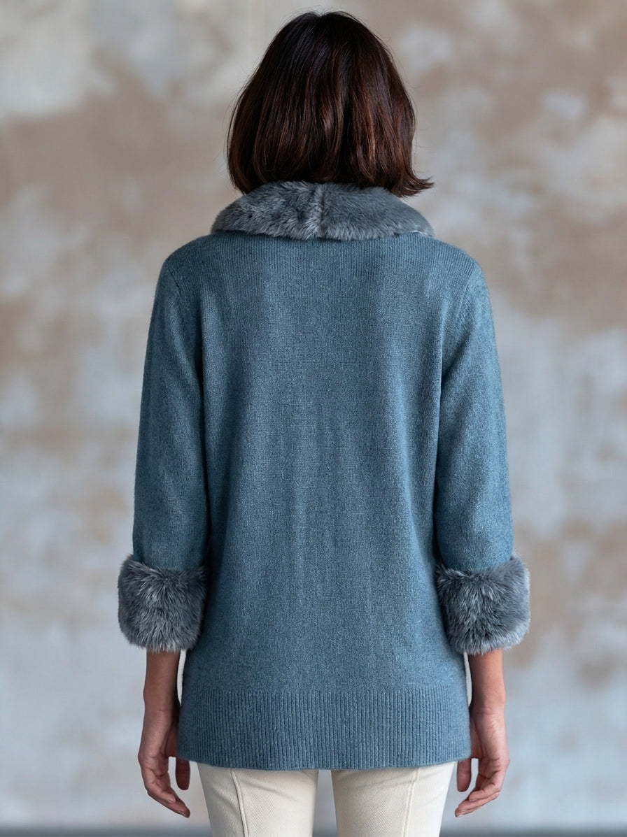 Women’s Elegant Blue Long-sleeved Knit Cardigan With A Fur Collar