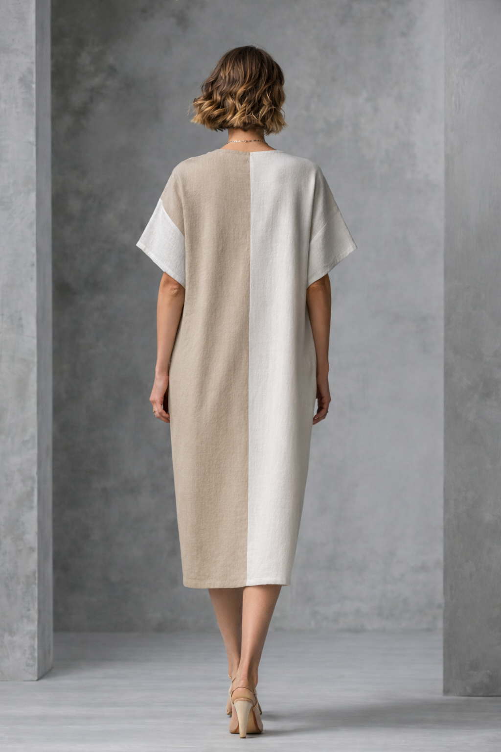 Women's Casual Loose-fitting Dress In White And Khaki Color-blocked Faux Linen Fabric MDZ3099A0BA