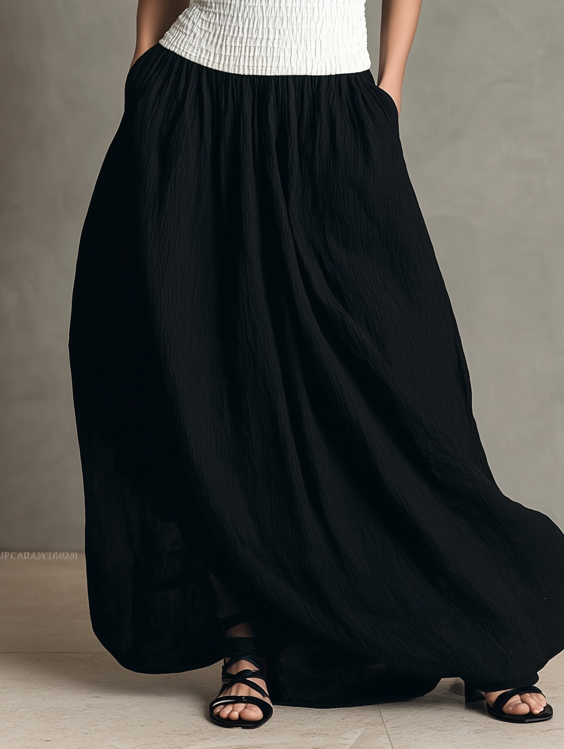 Women's Minimalist Halter Neck Color-blocked Maxi Dress MDZ2714B3Y