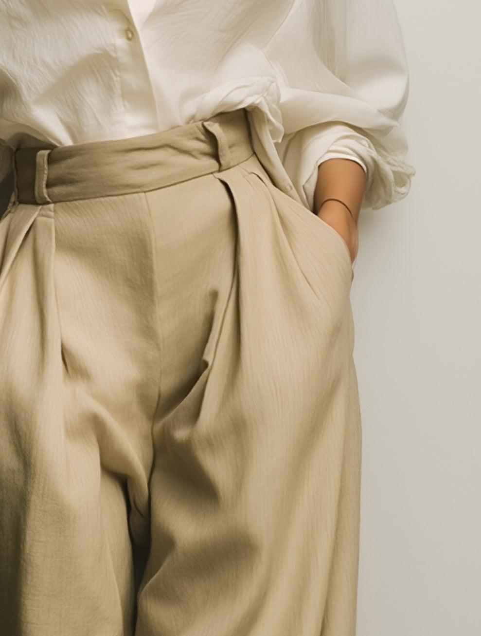 Women's Elegant And Casual White Long-sleeved Shirt Paired With Khaki Wide-leg Trousers MDA0825K7AN