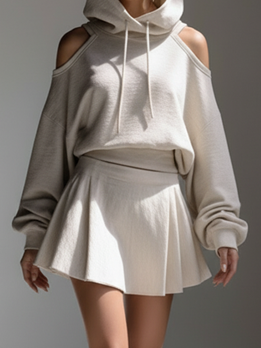 Women's Ivory Off-Shoulder Hoodie And Pleated Mini Skirt Set MDA1287L8AP