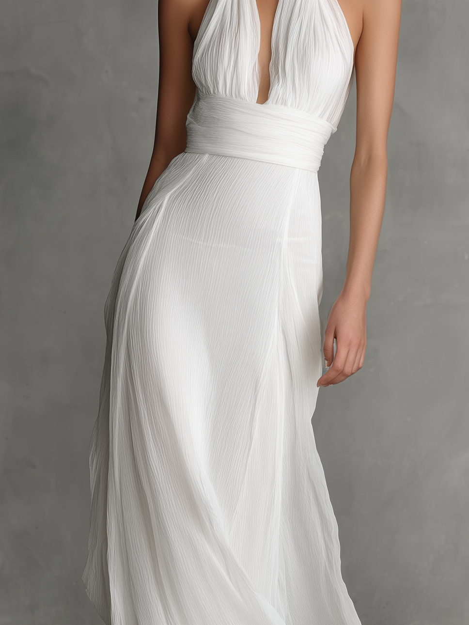 Women's Elegant White Chiffon Halter-neck V-neck Maxi Dress MDZ0639A8AN