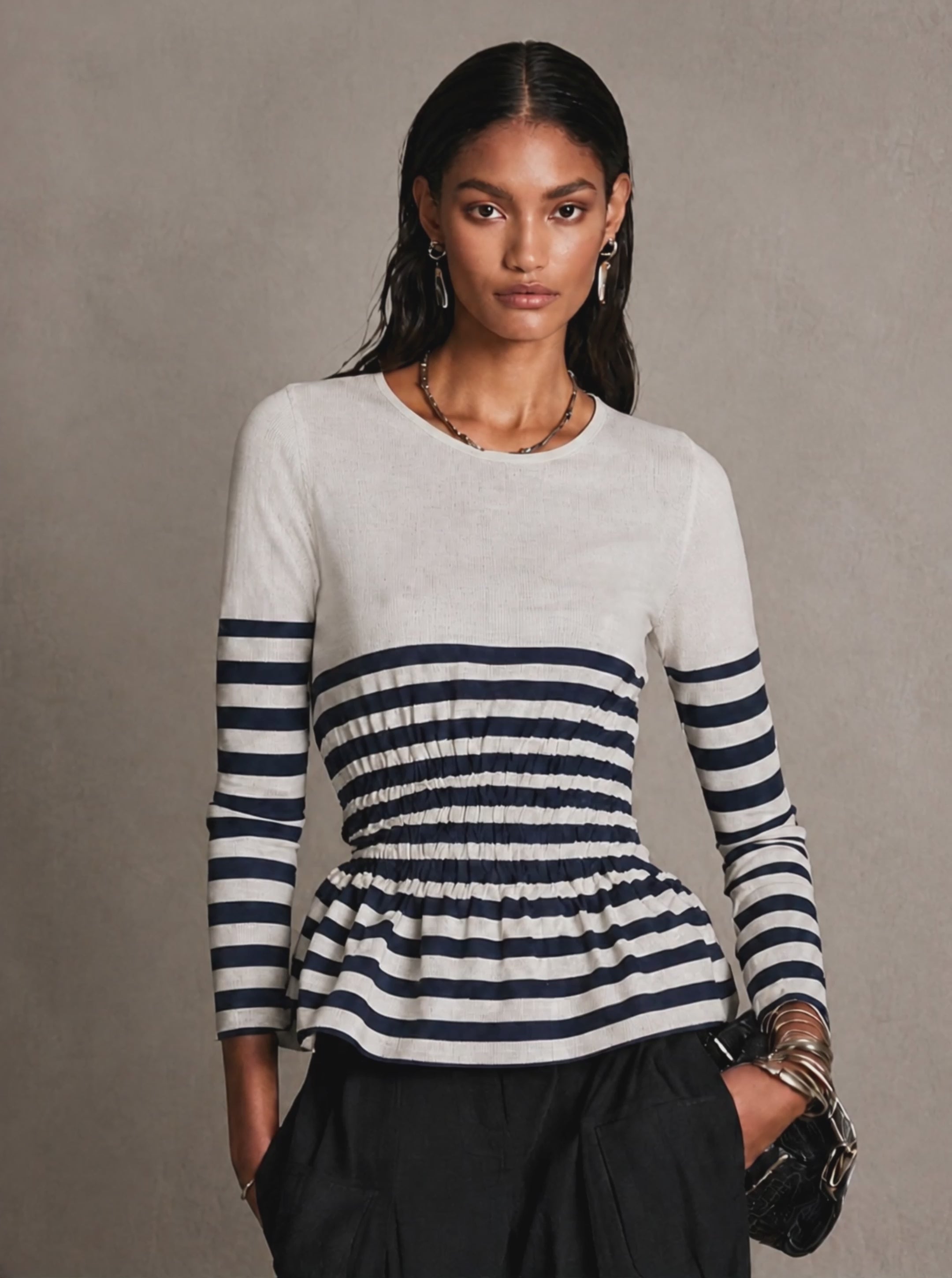 Women's Striped Long-Sleeve Knit Top With A Fitted Waist MDZ1802H5GMJ